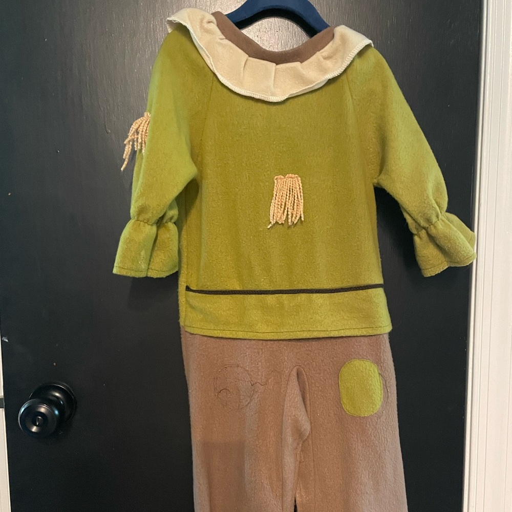Wizard of OZ scarecrow costume